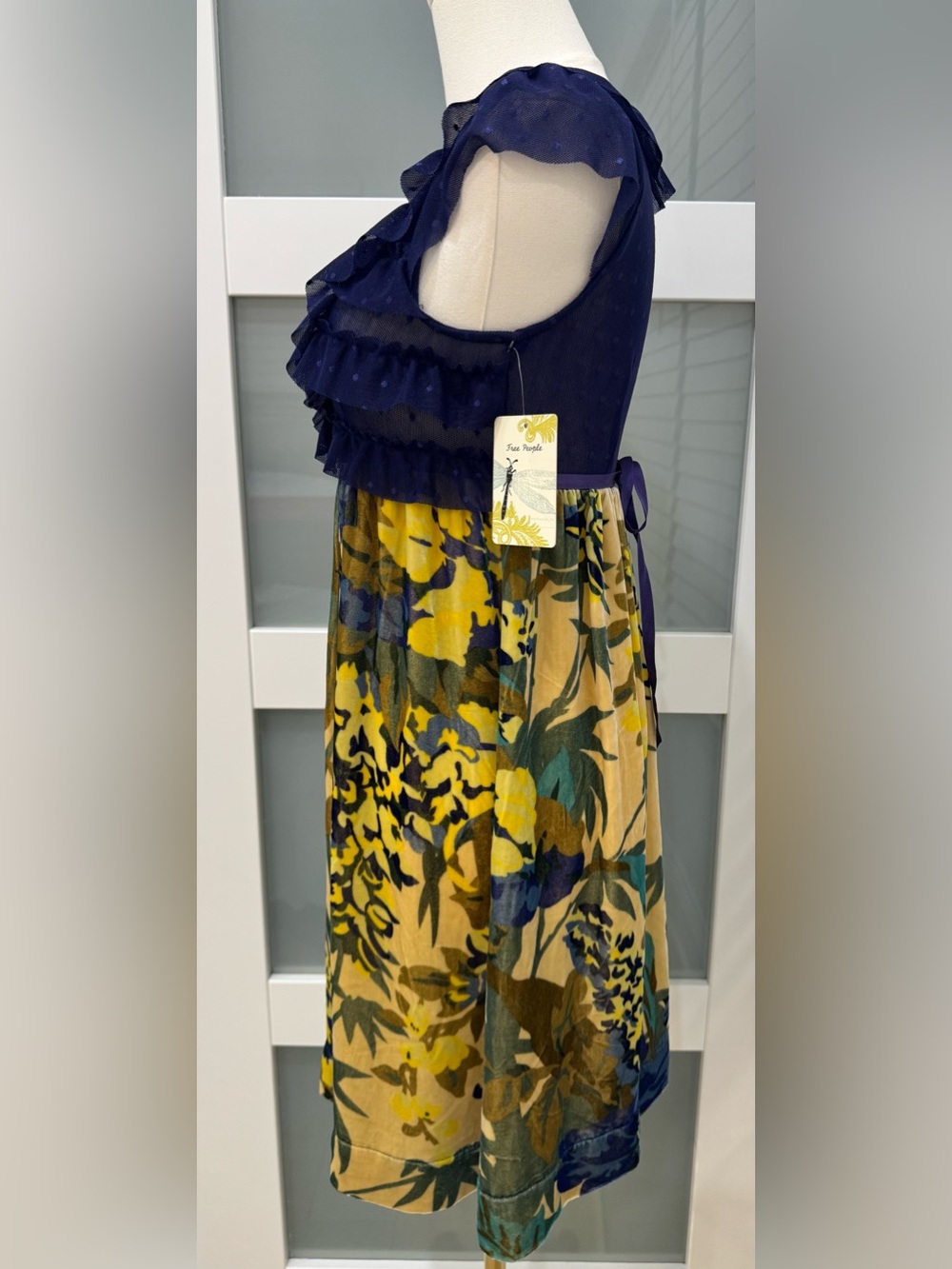 Free People NWT Floral Silk Blend Ruffle Dress XS $128 - Picture 4 of 9